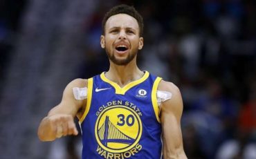 Stephen-Curry-e1513770740906 Stephen-Curry-e1513770740906