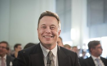 combien_gagne_elon_musk___6343.jpeg_north_640x460_transparent combien_gagne_elon_musk___6343.jpeg_north_640x460_transparent