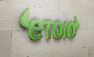 eToro, trading de crypto-monnaie, fait un accord avec 7 club de football