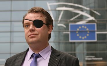 DF268151-E770-4958-9F4B-E7683D89A8B3 DF268151-E770-4958-9F4B-E7683D89A8B3