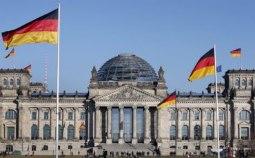 1048283965-990x536 1048283965-990x536