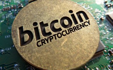 Bitcoin-cryptocurrency-BTC-Keychain-e1529156565563 Bitcoin-cryptocurrency-BTC-Keychain-e1529156565563