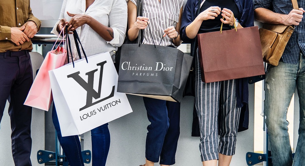 Louis Vuitton et Christian Dior 